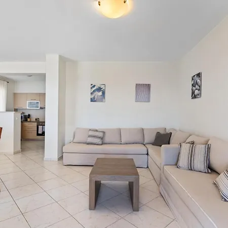 Βίλα Auriga - Spacious With Magnificent Sea View